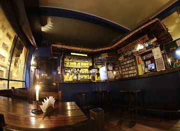 bolivia/andean-valleys/bar/sol-y-luna