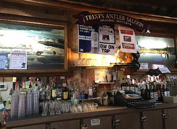 montana/great-plains/bar/trixi-s-antler-saloon