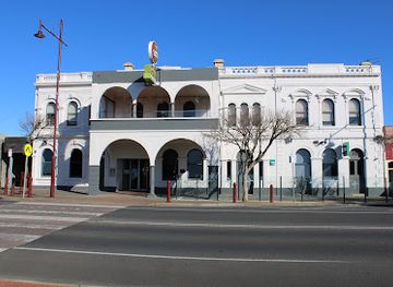australia/western-district/bar/gordon-hotel