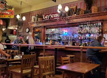 washington/western-washington/bar/the-oxford-saloon