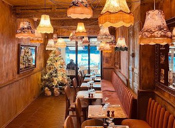 france/les-calanques-national-park/bar/bar-de-la-marine