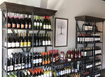 virginia/great-dismal-swamp-national-wildlife-refuge/bar/branches-tasting-room