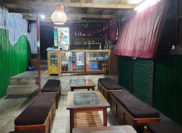 bhutan/zhemgang-district/bar/sd-fast-food-panbang