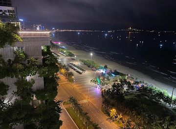 vietnam/da-nang/son-tra-district/bar/sky-21-bar-bistro