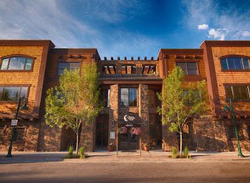 wyoming/bridger-teton-national-forest/bar/the-restaurant-at-white-buffalo-club