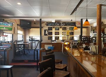 connecticut/gillette-castle-state-park/bar/the-blue-hound-cookery-tap-room