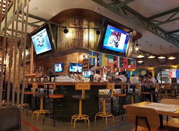 united-arab-emirates/al-hajar-al-gharbi-mountains/bar/the-draft-house-concourse-d