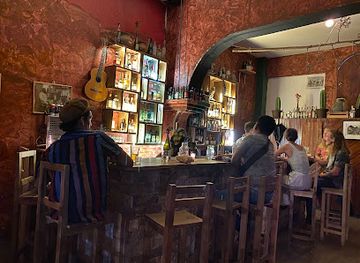 mexico/valles-centrales-of-oaxaca/bar/la-cueva-oaxaca