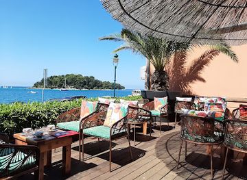 croatia/rovinj/bar/havana-rovinj-cocktail-bar