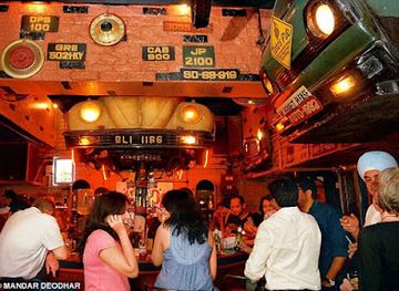 india/mumbai/bandra/bar/toto-s-garage