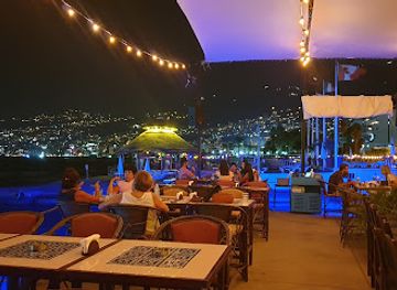 lebanon/kesserwan/bar/pablo-escobar-coctel-y-cocina