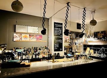 germany/altbayern/bar/garcon