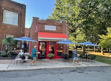 north-carolina/uwharrie-mountains/bar/tho-pizza-hot-subs