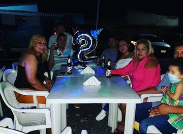 el-salvador/western-region/bar/bar-solo-un-par