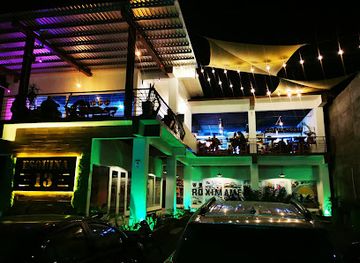 guatemala/puerto-barrios/bar/esquina-13