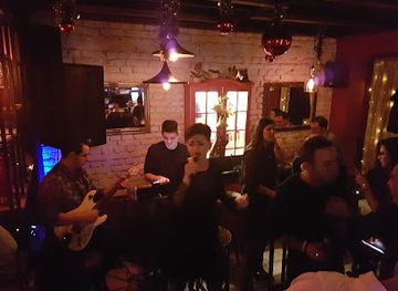 kosovo/dukagjin/bar/lounge-i-vogel