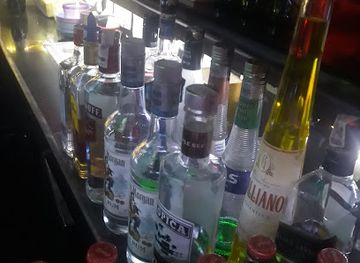 indonesia/jakarta/west-jakarta/bar/royal