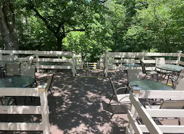 Bear Island Outdoor Bar & Grill