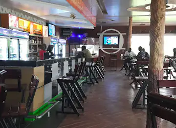 Vintage Lounge