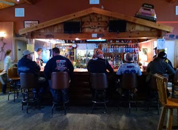 new-york/north-country/bar/tuggers-grill-bar-campground