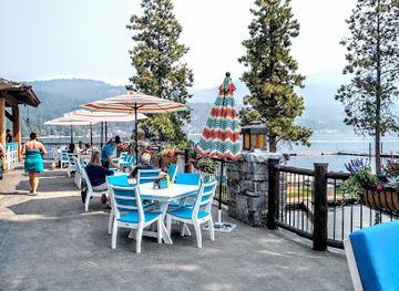 montana/flathead-lake/bar/saddlehorn-marina