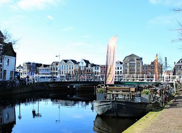 netherlands/ijsselmeer-polders/bar/the-duke-of-oz