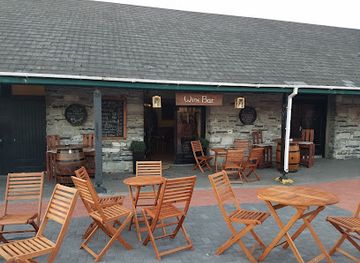 ireland/the-kerry-way/bar/curious-cat-wine-bar
