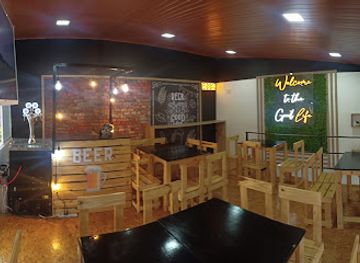 ecuador/zamora-chinchipe-region/bar/el-teatro