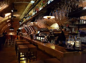 sweden/vasteras/bar/nom