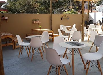 mozambique/maputo-city/bar/cafe-divino-bar-lounge