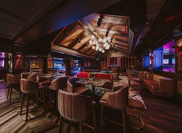 singapore/marina-bay/marina-centre/bar/avenue-lounge