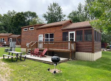 minnesota/mille-lacs-lake/bar/appeldoorn-s-sunset-bay-resort-lake-mille-lacs-lodging