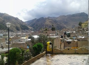 peru/huancavelica/bar/yin-yan