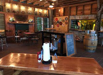 north-carolina/pisgah-national-forest/bar/670-on-oak-tavern-and-grille