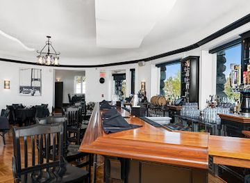 new-york/thousand-islands/bar/saint-lawrence-spirits-chateau