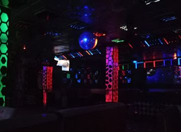 niger/niamey/bar/calypso-bar