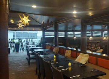 tonga/nuku-alofa/bar/the-top-restaurant-and-lounge