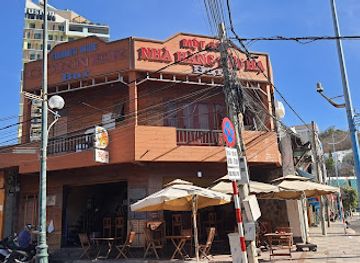 vietnam/vung-tau/front-beach/bar/corner-bar