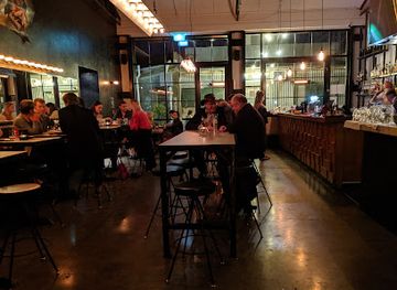 new-zealand/napier/bar/monica-loves