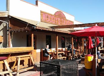 utah/moab/bar/world-famous-woody-s-tavern