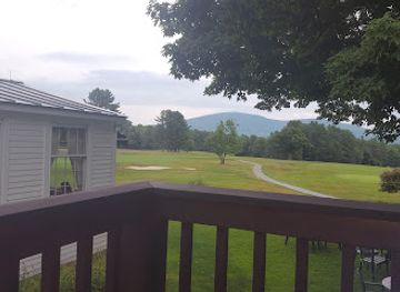 new-hampshire/dartmouth-lake-sunapee-region/bar/henry-s-at-lake-sunapee-country-club