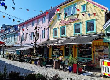 norway/preikestolen/bar/hanekam