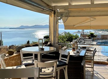 greece/saronic-gulf-islands/bar/yacht-club-jamaica-pool-bar