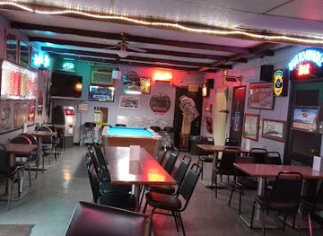 indiana/muncie/bar/buttonhole-bar