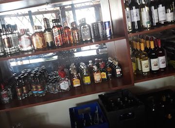 uganda/kampala/bar/hunters-lounge-bar-restaurant
