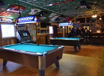 vermont/killington-ski-area/bar/moguls-sports-pub