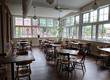 vermont/brattleboro/bar/a-vermont-table