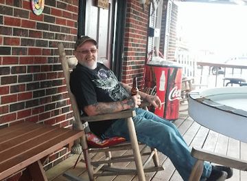 south-carolina/sandhills/bar/pam-s-front-porch