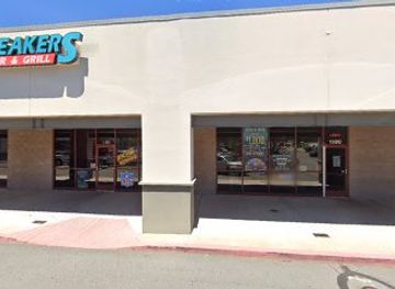 nevada/sparks/bar/sneakers