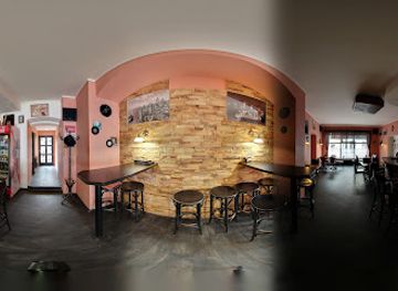czechia/plzen/bar/cafe-bar-al-capone